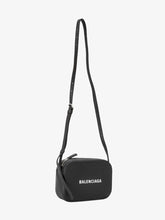 Load image into Gallery viewer, SHOULDER BAG
